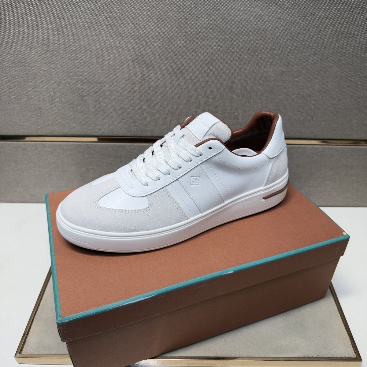 Men's Paneled Low-Top Sneakers